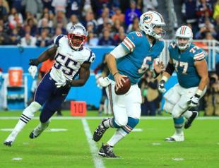 Cutler shines as Brady, Patriots upset by Dolphins
