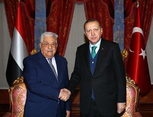 Turkish, Palestinian presidents meet in Istanbul