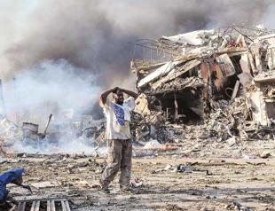 Suicide bomber kills at least 15 in Somalia