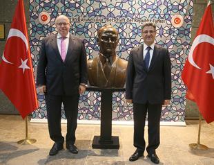 Berlin should resolve problems with Ankara: Merkel aide