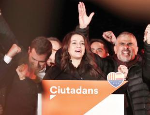 Catalan separatists regain majority in regional election