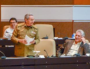 Cuba postpones historic replacement of Castro