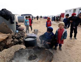 Displaced Syrians survive war but face battle against cold