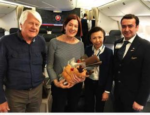 Turkish Airlines surprises Dutch couple celebrating 50th wedding anniversary