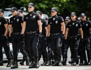 Emergency decree gives Turkish security forces authority to open ‘suspicious’ letters