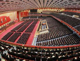 US sanctions N Korean missile experts, Russia offers to mediate