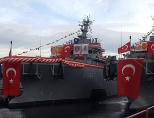 Turkish-made submarine delivered to navy in Istanbul