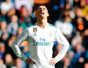 Ronaldo wins Globe Soccer award again