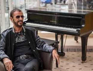 Arise, Sir Ringo: Starr and Barry Gibb knighted in UK honors list