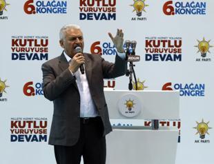 ‘No difference’ between opponents of contentious decree law and FETÖ members: Turkish PM