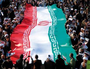 Huge pro-regime rallies in Iran