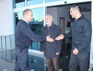 Syrian refugee finds gold in bin, hands it to police in Turkey’s southeast