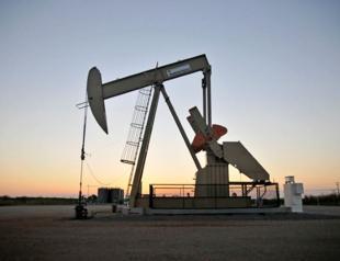 Oil hits highest since 2015 on Iran unrest, tighter market