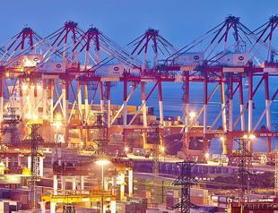 UK trade deficit worsens, sparking new Brexit concern