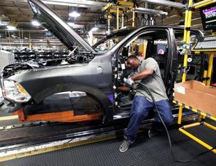 Fiat Chrysler to invest $1 bln on back of US tax reform