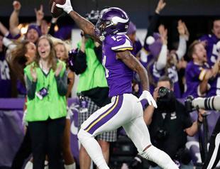 Vikings dump Saints on last-play shocker, Jaguars advance