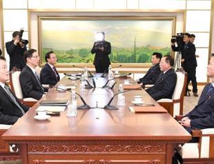 Two Koreas in talks on Winter Olympics athletes