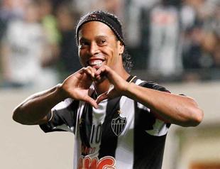 Ronaldinho officially retires from beautiful game