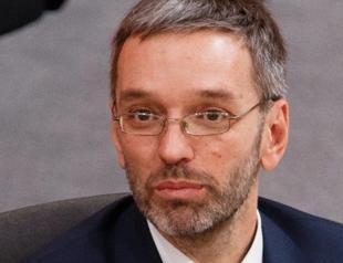 Austrian far-right orders ‘border protection unit’