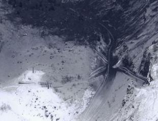 Volcano eruption, avalanche at Japan ski resort kills one