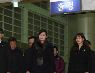 Seoul envoys visit North Korea ahead of Olympics
