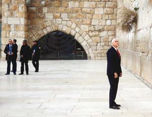 Women journalists protest separation at Western Wall for Pence visit