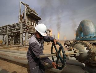 Oil hits $71 for first time since 2014 on tighter supply and weak dollar