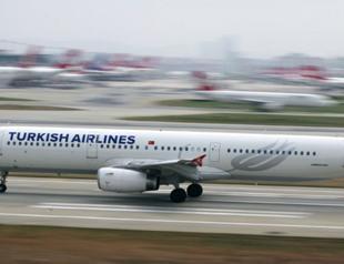 Moscow-bound Turkish Airlines flight returns to Istanbul, plane loses cabin pressure