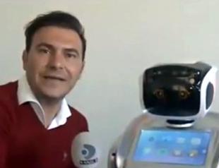 Robot that interrupted Turkish minister’s speech apologizes, admits mistake