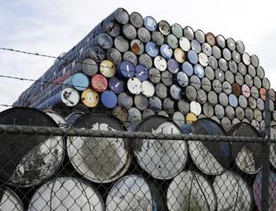 Iraq seeks $100 bln to reconstruct transport, agriculture and oil sectors