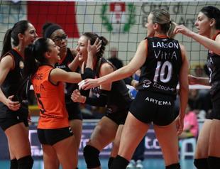 Eczacıbaşı flies to CEV Cup quarterfinals