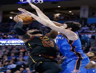 James scores 37 as Cavs beat Thunder