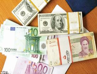 Iran arrests currency traders as rial plunges