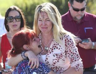 Ex-student kills 17 at Florida high school