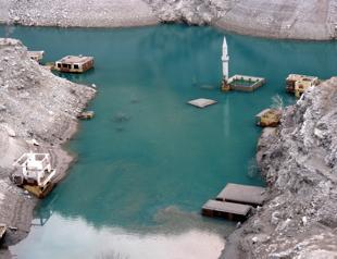 Submerged village resurfaces in Artvin after water level plunges in dam