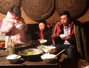 Poverty relief plan unveiled for Xinjiang