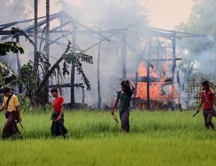 Bangladesh to meet with Myanmar on Rohingya trapped at border