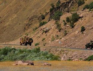 Two Turkish soldiers killed in Hakkari