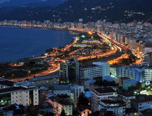 Center of Turkey’s Black Sea town Rize to be demolished, relocated amid fears of collapse