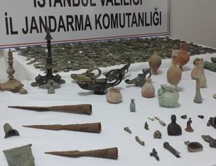 Police seize almost 2,000 Roman and Byzantine artifacts in Istanbul