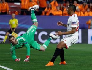Superb De Gea shuts out Sevilla as United earns draw