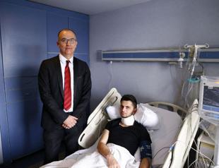 Turkish man with vocal cord paralysis to regain voice after 16 years