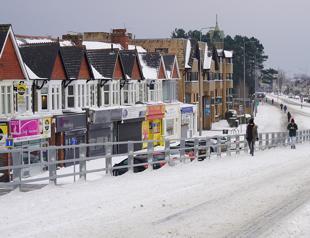 Shivering Europe hopes for weekend respite as deep freeze persists