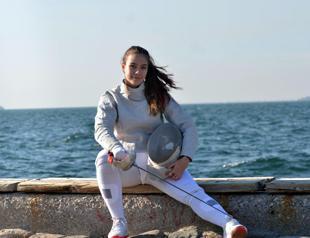 Turkish girl delighted with European fencing title