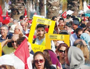 Tunisian women march for inheritance