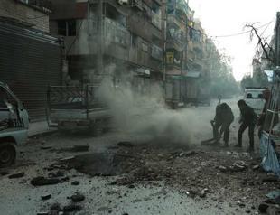 Syria army cuts off main rebel town in Ghouta as death toll tops 1,000