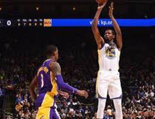 Durant shines as Warriors halt Lakers
