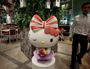 Hello Kitty to make bullet train debut in Japan
