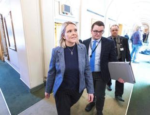 No-confidence vote may lead to Norway gov’t fall