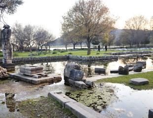 Kaunos takes visitors back 3,000 years ago